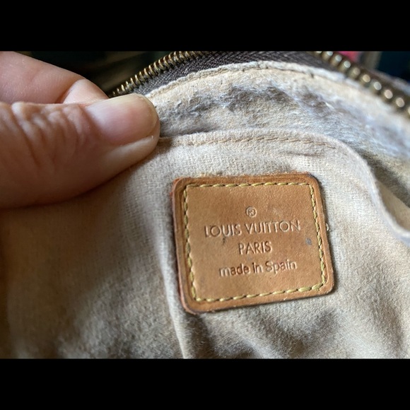 LV PM Cosmetic case - Picture 6 of 7